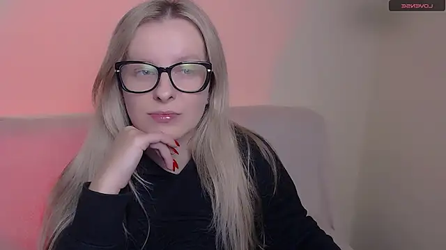 AllaLeomz online show from 25, 11, 2025