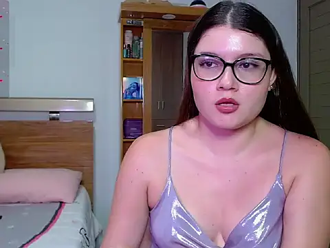 Snapshot of 18_girl chatting on 15, 10, 2025 18 girl online show from 15, 10, 2025
