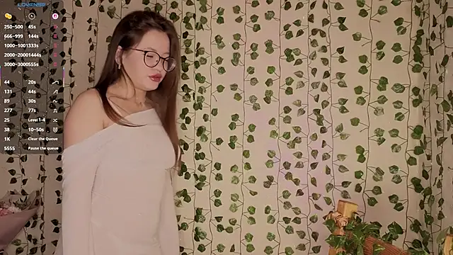 DaisyhotSunnyy online show from 17, 10, 2025