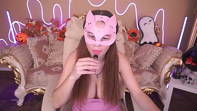 Snapshot of QueenEvieX chatting on 30, 10, 2025 QueenEvieX online show from 30, 10, 2025