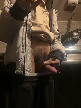 Snapshot of gtaBBC4U chatting on 9, 11, 2025 gtaBBC4U online show from 9, 11, 2025