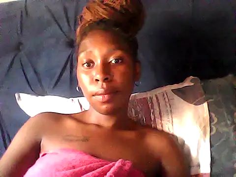 sexysmalldaily04 online show from 24, 10, 2025