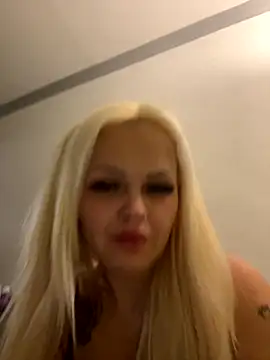 CherryXOX- online show from 5, 11, 2025