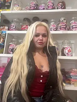 CherryXOX- online show from 6, 11, 2025