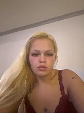 CherryXOX- online show from 11, 11, 2025