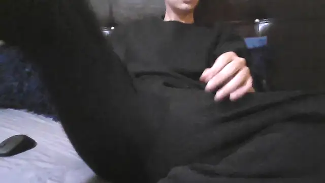 esmermoon online show from 13, 11, 2025