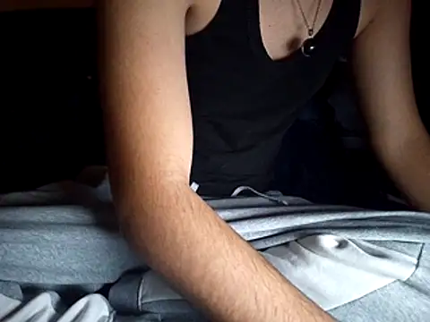 esmermoon online show from 7, 3, 2026