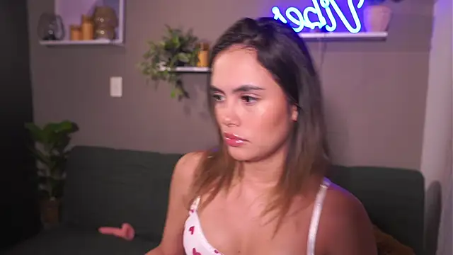 adahara miller17 online show from 11, 11, 2025