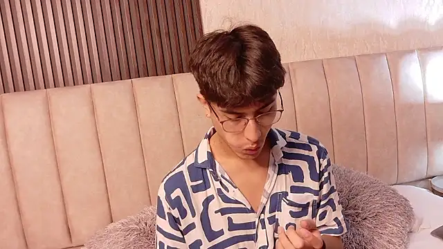 Aaron Eze online show from 15, 1, 2026