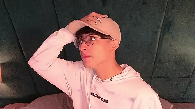 Aaron Eze online show from 17, 3, 2026