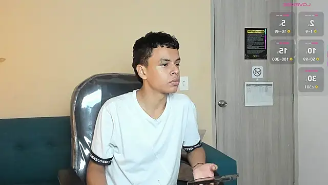 Xavier Fox    online show from 7, 11, 2025