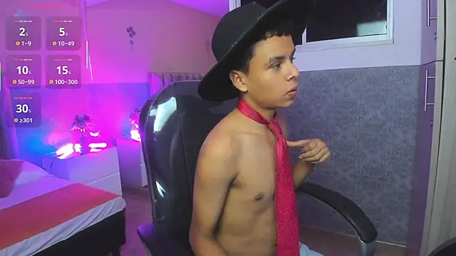 Xavier Fox    online show from 9, 11, 2025