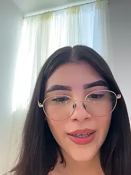 Snapshot of Julietalcl chatting on 12, 11, 2025 Julietalcl online show from 12, 11, 2025