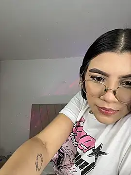 Snapshot of Julietalcl chatting on 27, 2, 2026 Julietalcl online show from 27, 2, 2026