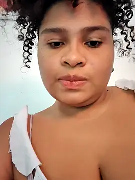 Snapshot of Aliona_ chatting on 4, 11, 2025 Aliona online show from 4, 11, 2025