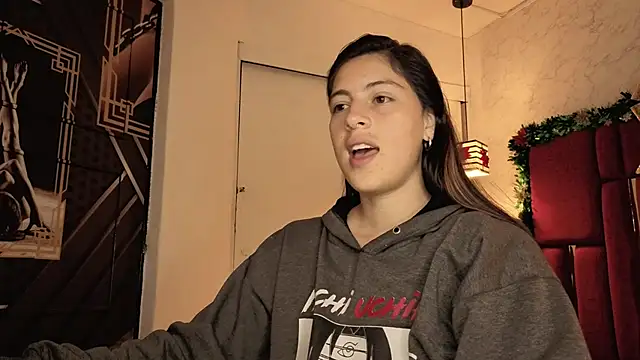 moon winy online show from 4, 12, 2025