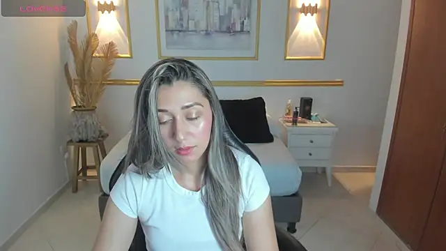 karlyy  online show from 18, 12, 2025