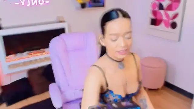 Snapshot of Miss_koko_ chatting on 25, 7, 2026 Miss koko online show from 25, 7, 2026