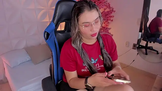 clara luu  online show from 28, 2, 2026