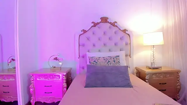 jessi lopez45 online show from 17, 4, 2026