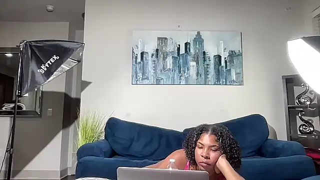 Snapshot of LawChat2025 chatting on 3, 11, 2025 LawChat2025 online show from 3, 11, 2025