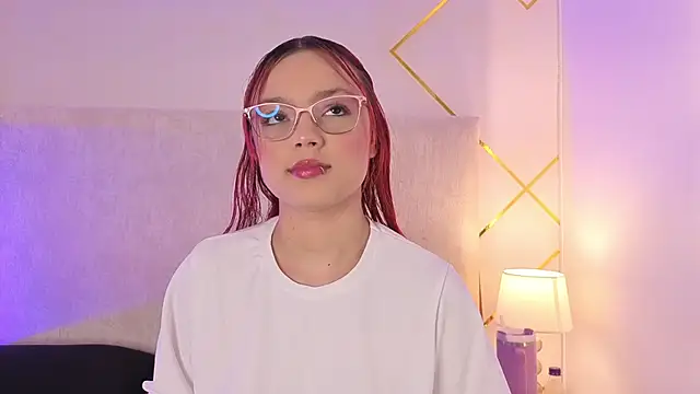 Snapshot of Martinaa_Garcia chatting on 24, 5, 2026 Martinaa Garcia online show from 24, 5, 2026