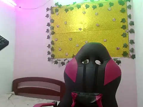 Snapshot of girls_porn20 chatting on 20, 10, 2025 girls porn20 online show from 20, 10, 2025