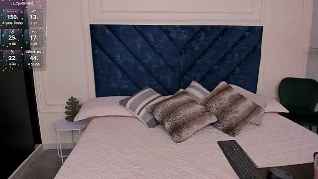 Soft Seduction online show from 31, 10, 2025