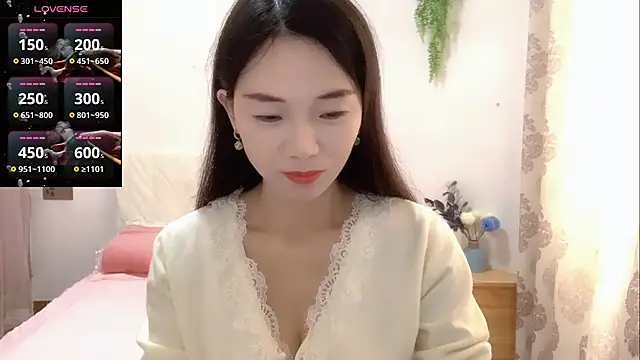 Keke-Baby170 online show from 27, 11, 2025