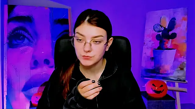 AnaSteisher online show from 28, 10, 2025