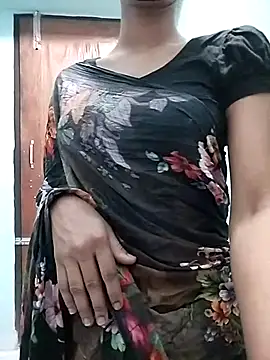 Snapshot of Ratri-Biswas chatting on 22, 4, 2026 Ratri-Biswas online show from 22, 4, 2026
