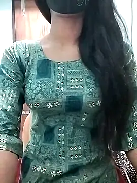 Snapshot of Ratri-Biswas chatting on 28, 4, 2026 Ratri-Biswas online show from 28, 4, 2026