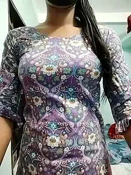 Snapshot of Ratri-Biswas chatting on 7, 6, 2026 Ratri-Biswas online show from 7, 6, 2026