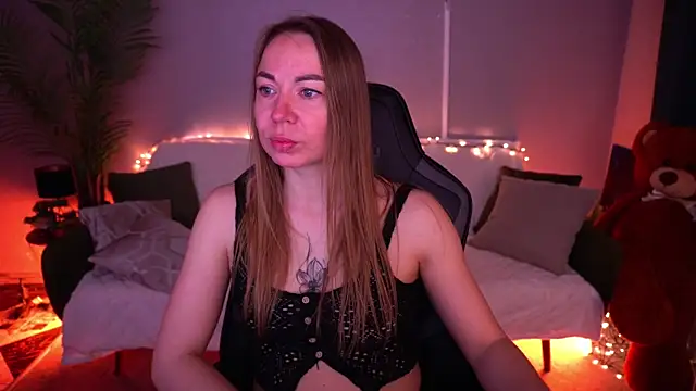 VixenMuse online show from 5, 4, 2026