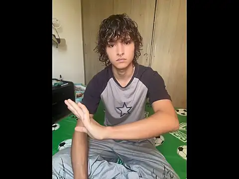 Snapshot of JoelnClouds chatting on 20, 5, 2026 JoelnClouds online show from 20, 5, 2026