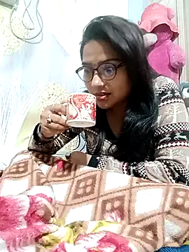 Vanshika1432 online show from 18, 11, 2025