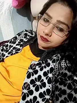 Vanshika1432 online show from 19, 12, 2025