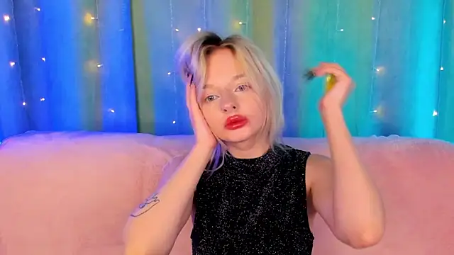 Snapshot of AlessaKiss chatting on 24, 4, 2026 AlessaKiss online show from 24, 4, 2026