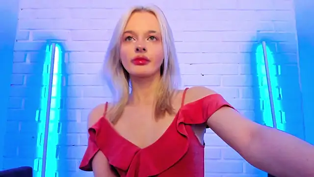 Snapshot of AlessaKiss chatting on 13, 5, 2026 AlessaKiss online show from 13, 5, 2026