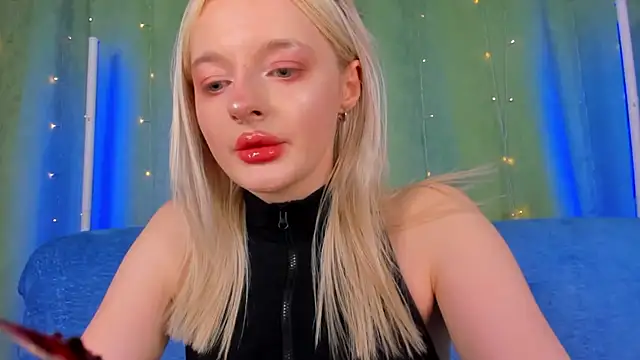Snapshot of AlessaKiss chatting on 3, 6, 2026 AlessaKiss online show from 3, 6, 2026