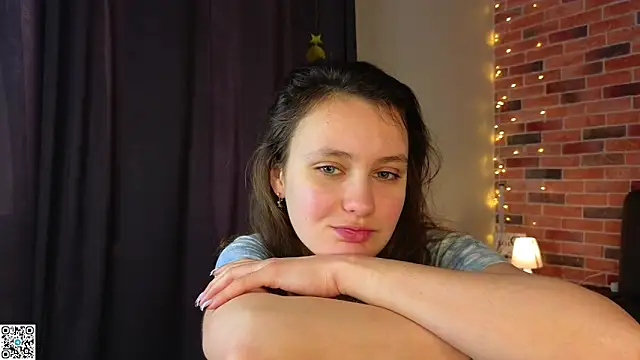 Snapshot of FoxFever chatting on 21, 2, 2026 FoxFever online show from 21, 2, 2026