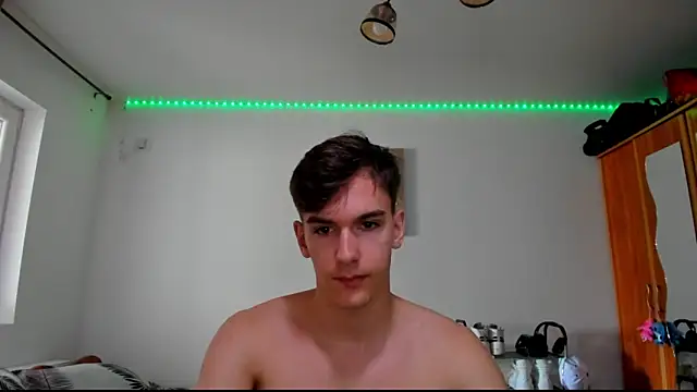 Snapshot of BradyFlint chatting on 9, 6, 2026 BradyFlint online show from 9, 6, 2026