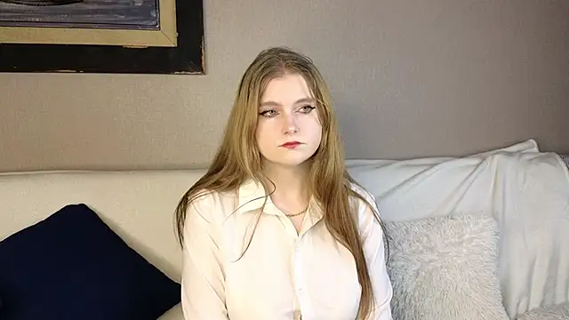 Snapshot of NightSaffron chatting on 27, 11, 2025 NightSaffron online show from 27, 11, 2025