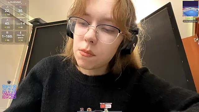Snapshot of JuneCooper chatting on 18, 10, 2025 JuneCooper online show from 18, 10, 2025