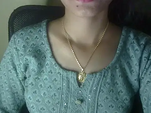 Snapshot of Shezi_N chatting on 11, 5, 2026 Shezi N online show from 11, 5, 2026
