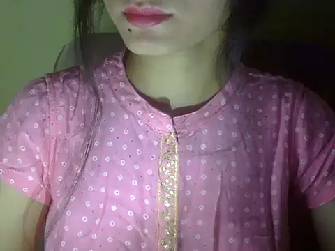 Snapshot of Shezi_N chatting on 27, 5, 2026 Shezi N online show from 27, 5, 2026