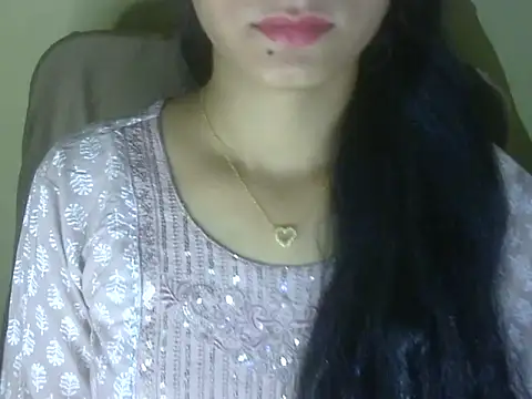Snapshot of Shezi_N chatting on 17, 6, 2026 Shezi N online show from 17, 6, 2026