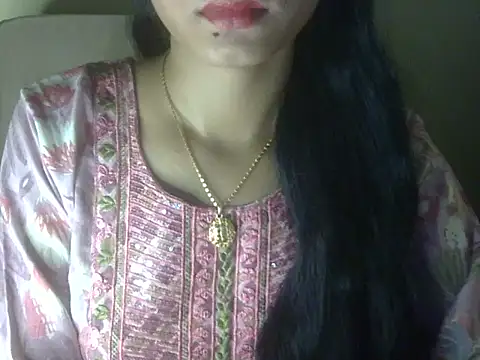 Snapshot of Shezi_N chatting on 19, 6, 2026 Shezi N online show from 19, 6, 2026