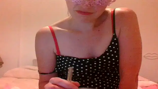 Snapshot of Ava_sexy_bitch chatting on 18, 4, 2026 Ava sexy bitch online show from 18, 4, 2026