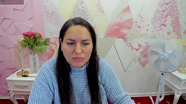 Snapshot of Cinna_miu6 chatting on 17, 10, 2025 Cinna miu6 online show from 17, 10, 2025
